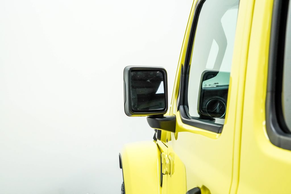 Used 2022 Jeep Wrangler Unlimited Sahara w/ Cold Weather Group AWD/4WD image 14