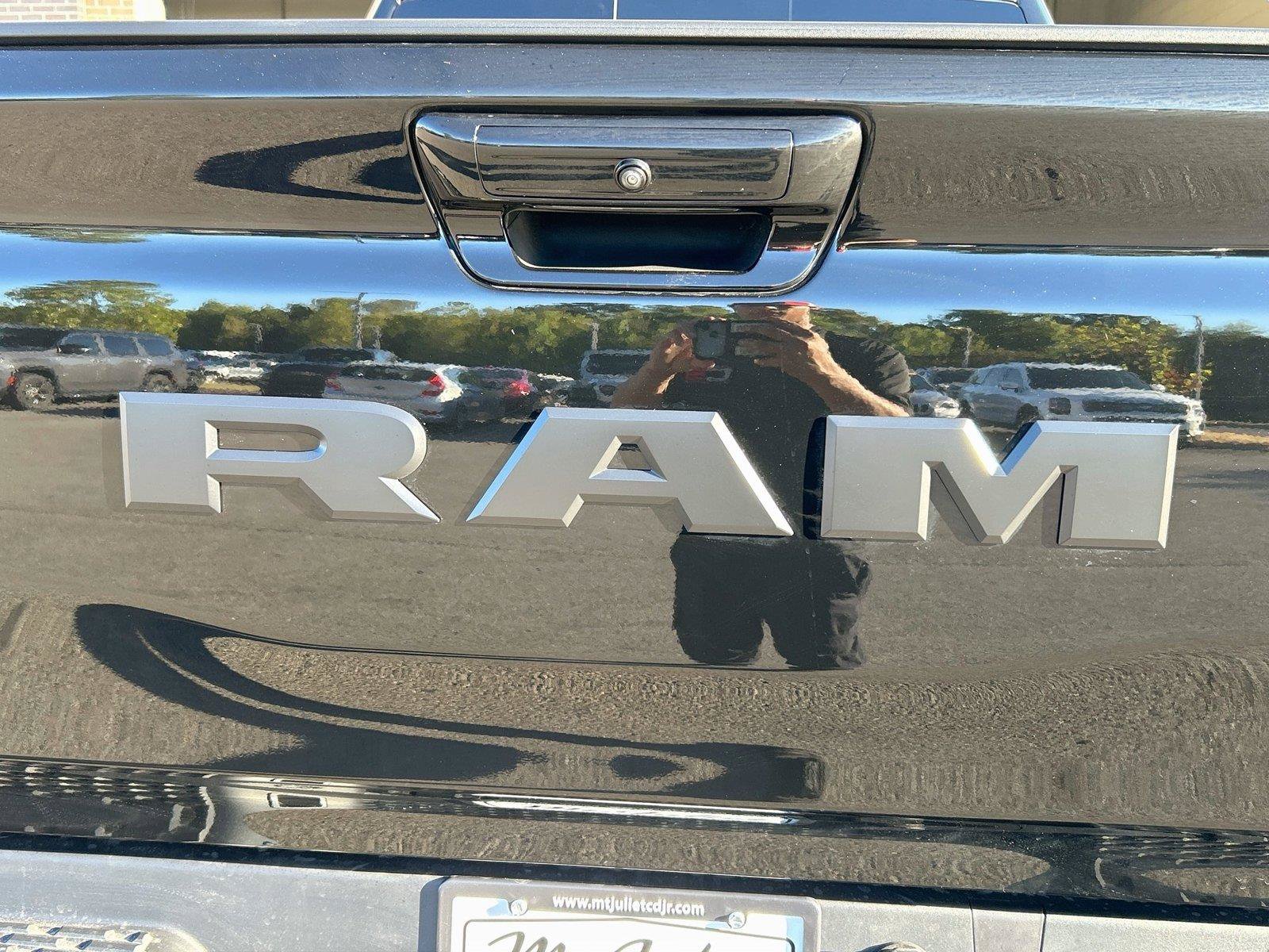 New 2026 RAM 1500 Laramie AWD/4WD image 13