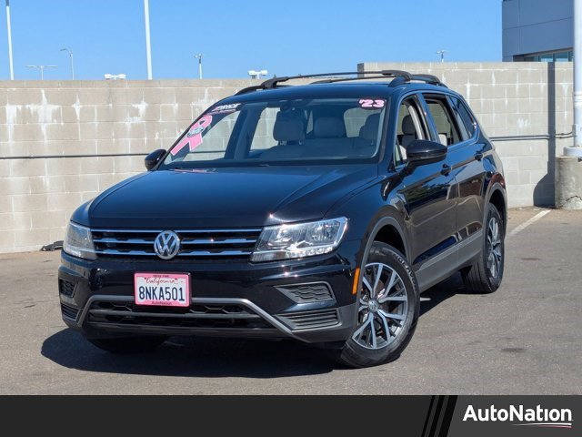 Used 2020 Volkswagen Tiguan SE w/ Panoramic Sunroof Package