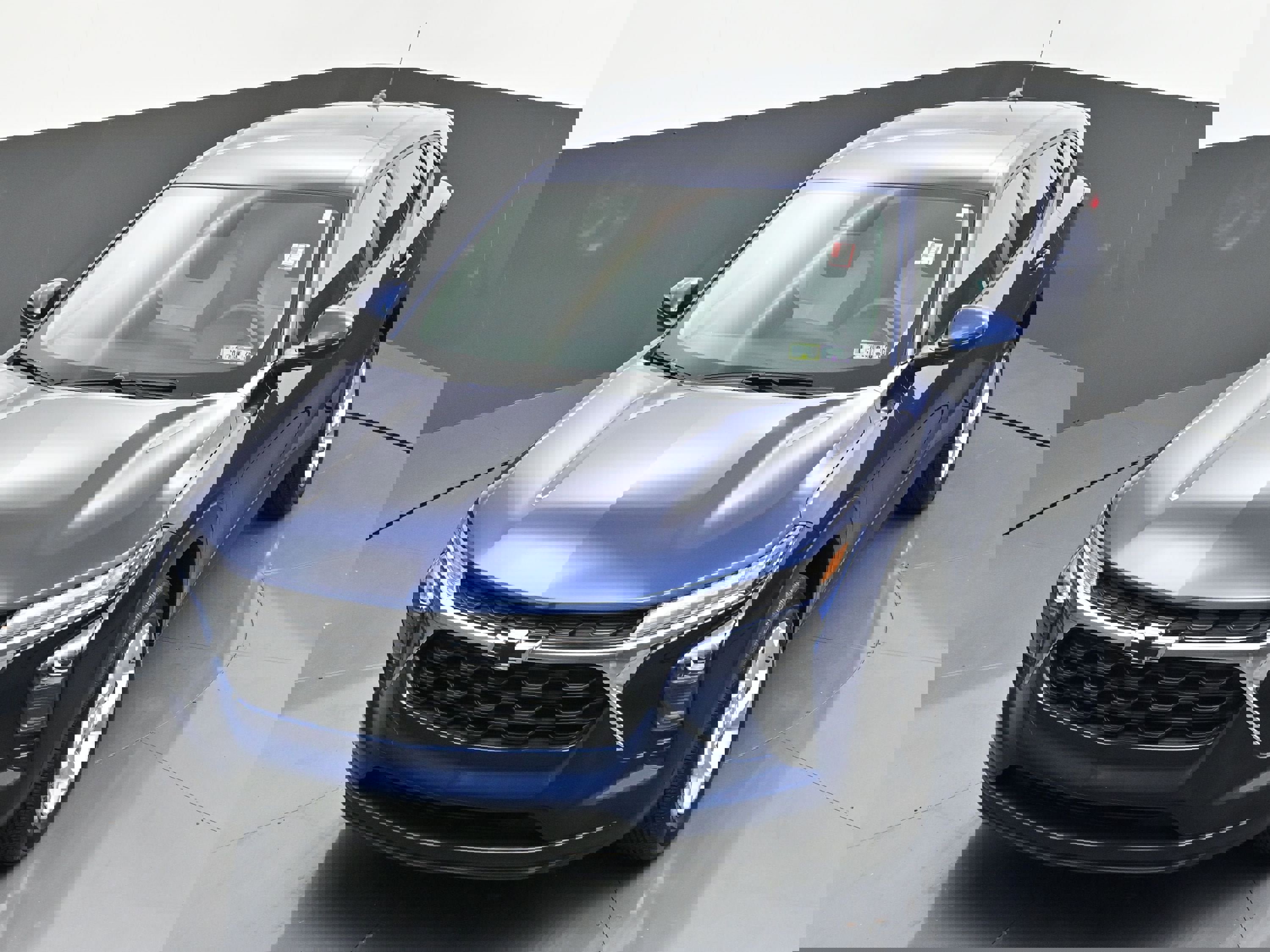 Used 2024 Chevrolet Trax LS w/ LS Convenience Package image 41