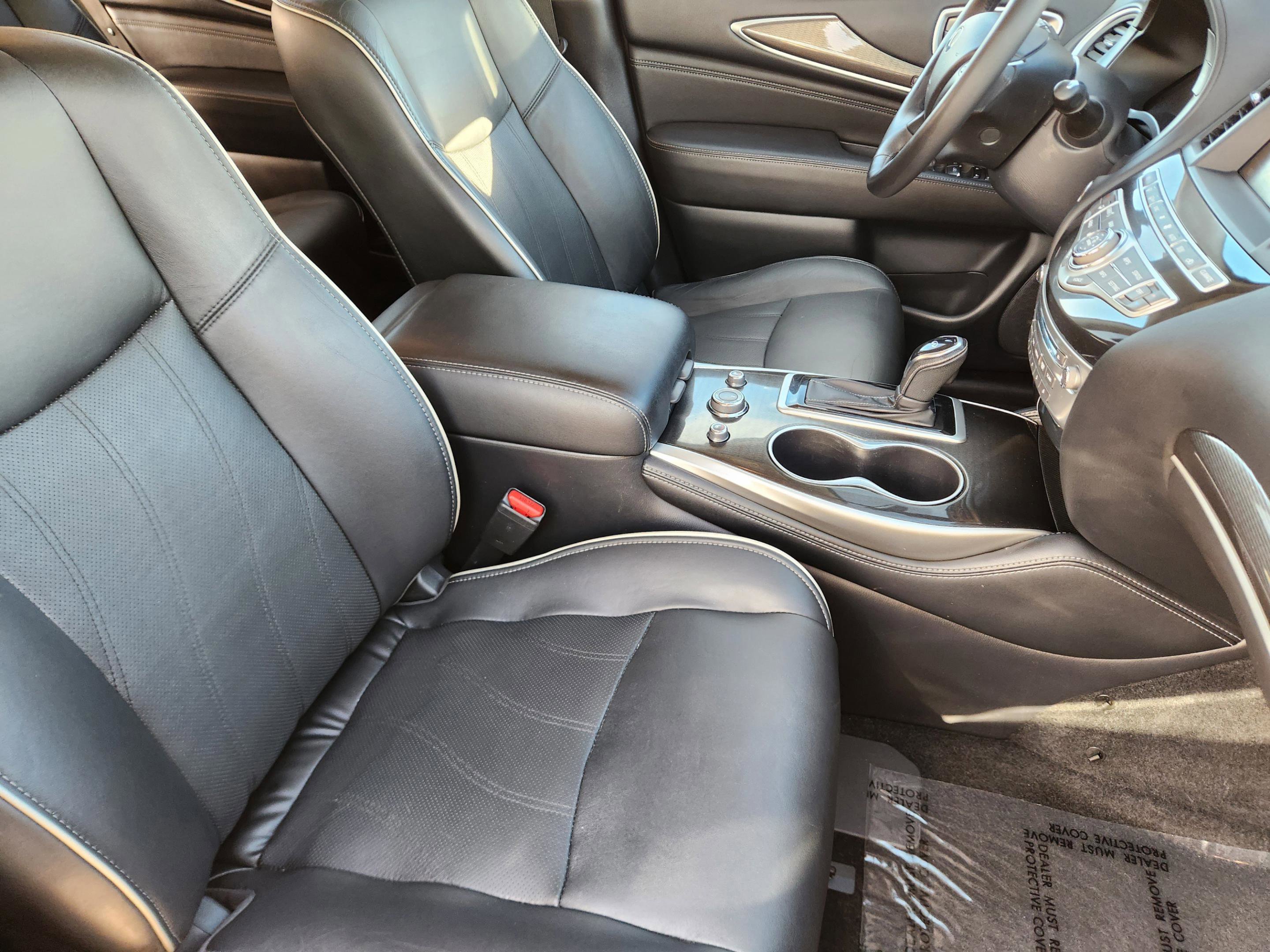 Used 2019 INFINITI QX60 Luxe w/ Essential Package image 16