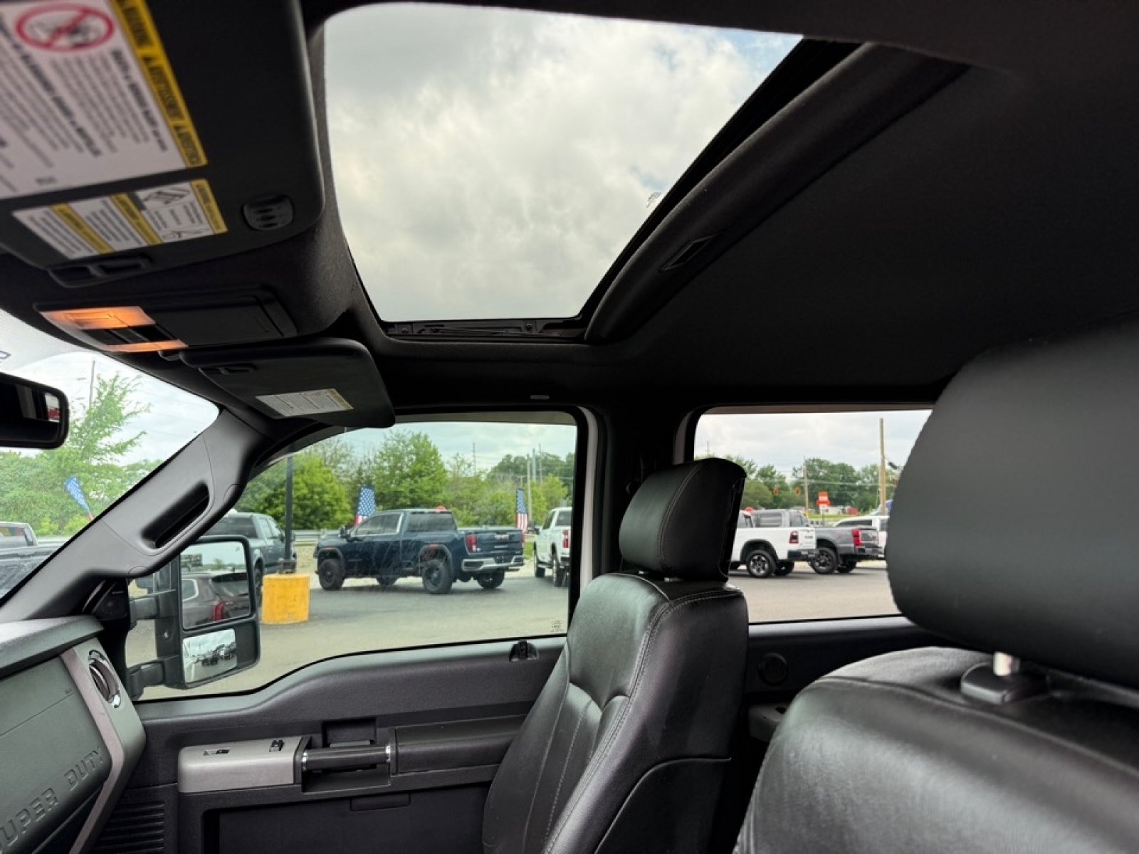 Used 2013 Ford F250 Lariat w/ Lariat Ultimate Pkg AWD/4WD image 10