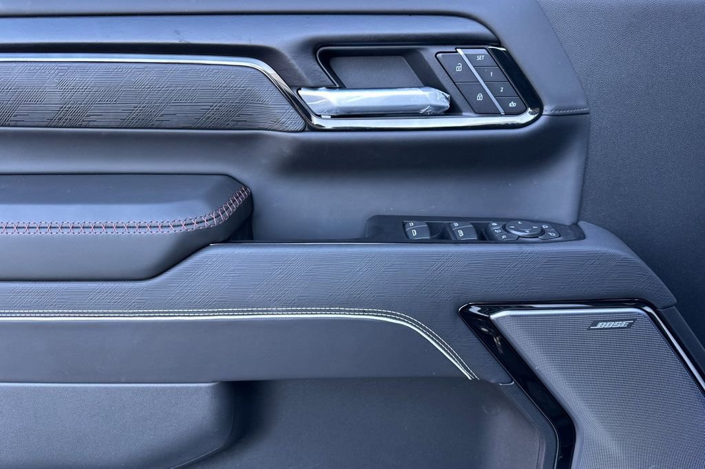 New 2026 GMC Sierra 2500 AT4X w/ AT4X AEV Edition image 9