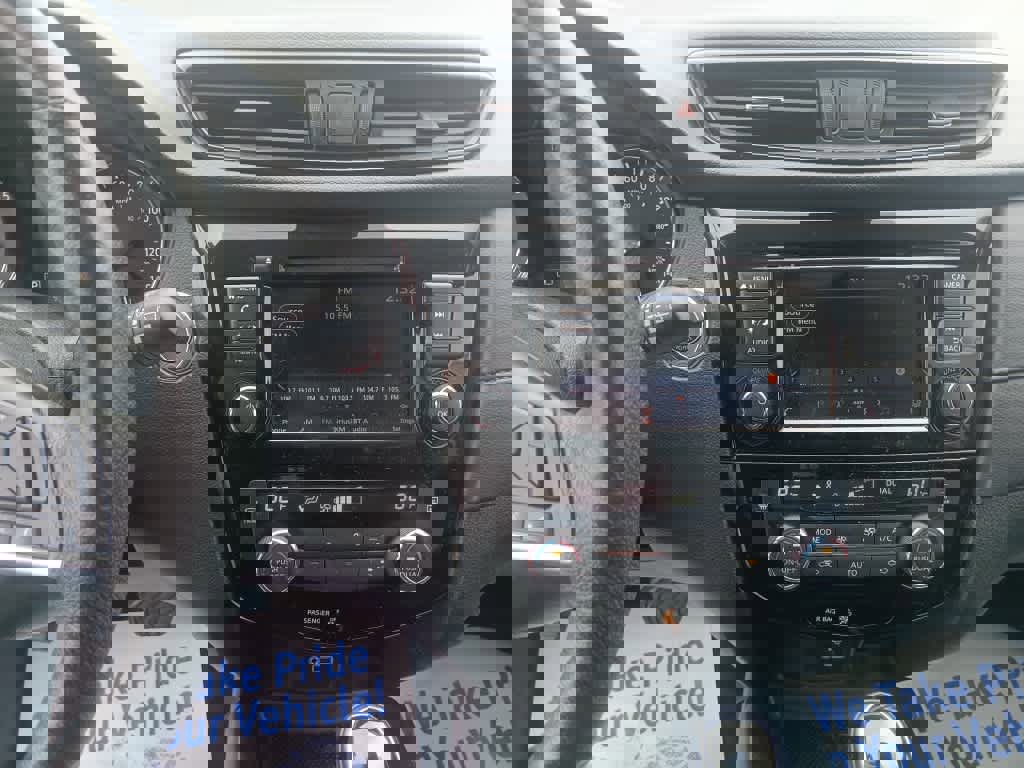 Used 2019 Nissan Rogue SV image 12