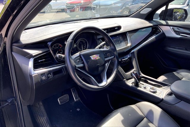 Used 2024 Cadillac XT6 Sport w/ LPO, ONYX Package AWD/4WD image 14