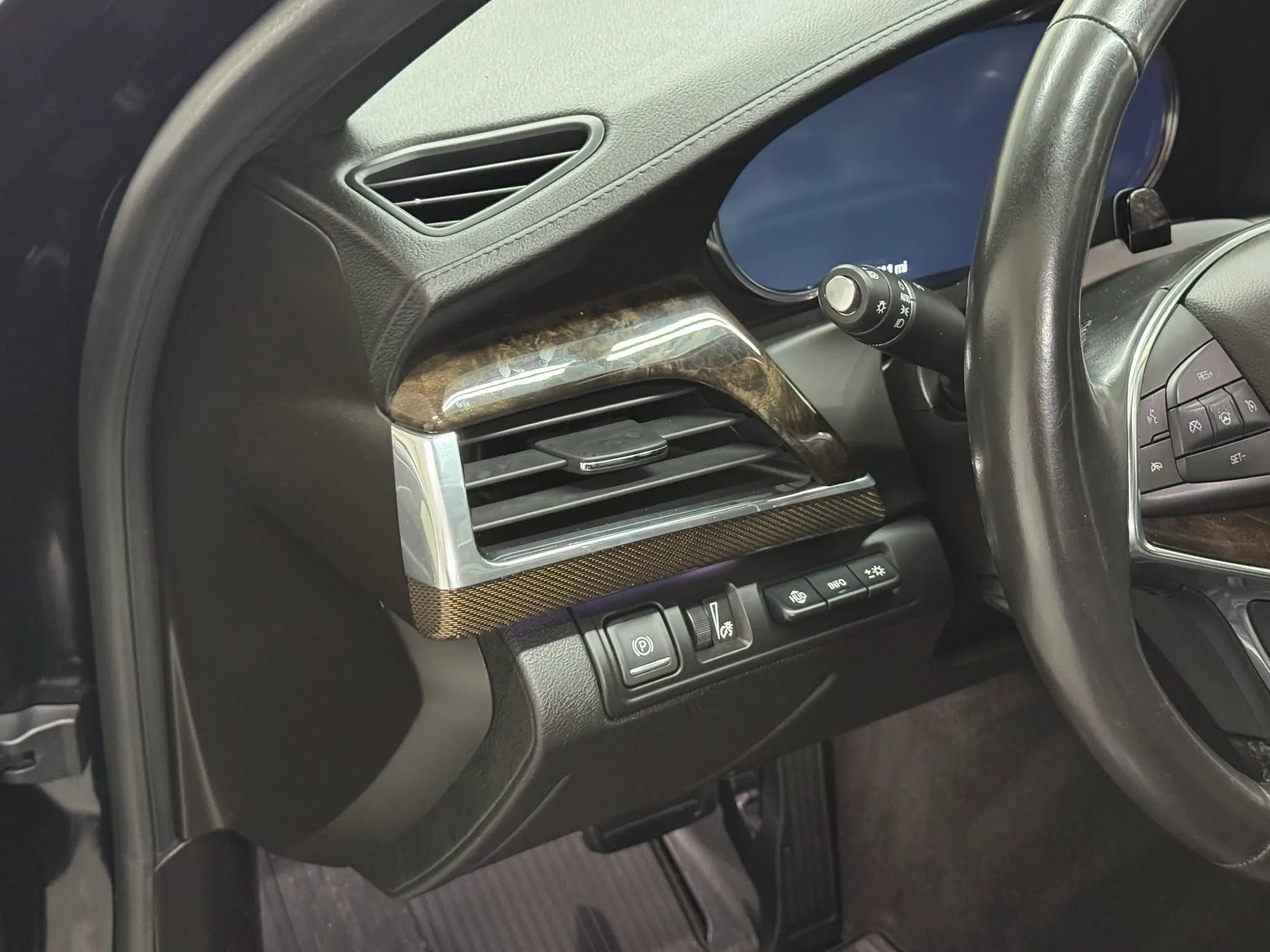 Used 2020 Cadillac CT6 Premium Luxury w/ LPO, Exterior Accent Package AWD/4WD image 23