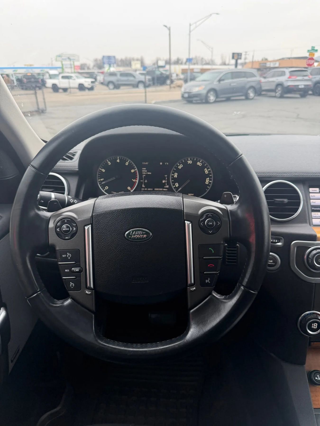 Used 2015 Land Rover LR4 HSE AWD/4WD image 20