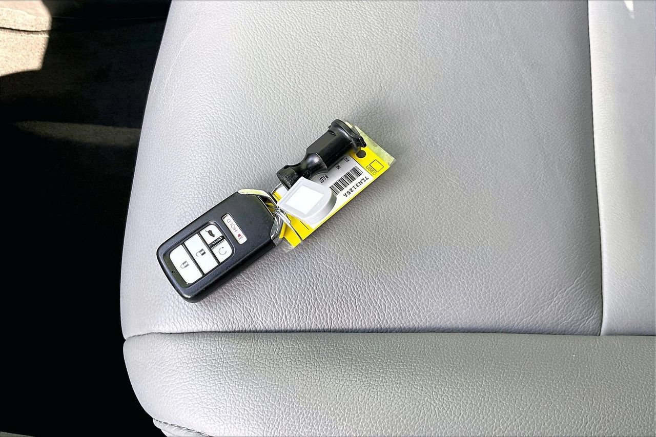 Used 2021 Honda Pilot EX-L image 32