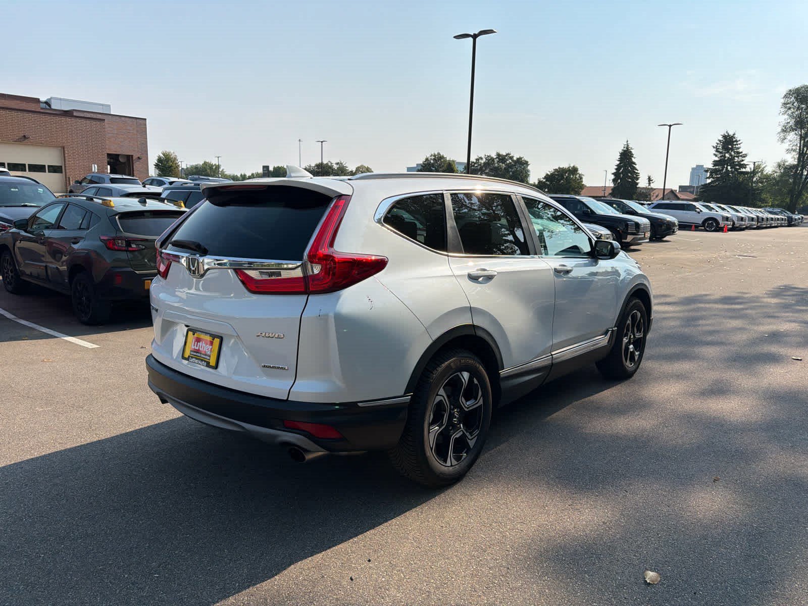 Used 2019 Honda CR-V Touring image 2