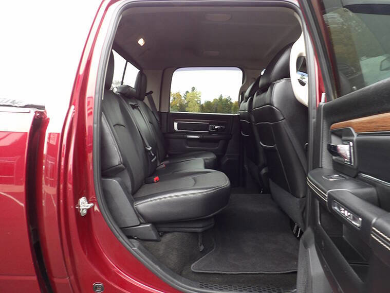 Used 2017 RAM 3500 Laramie w/ Convenience Group image 13