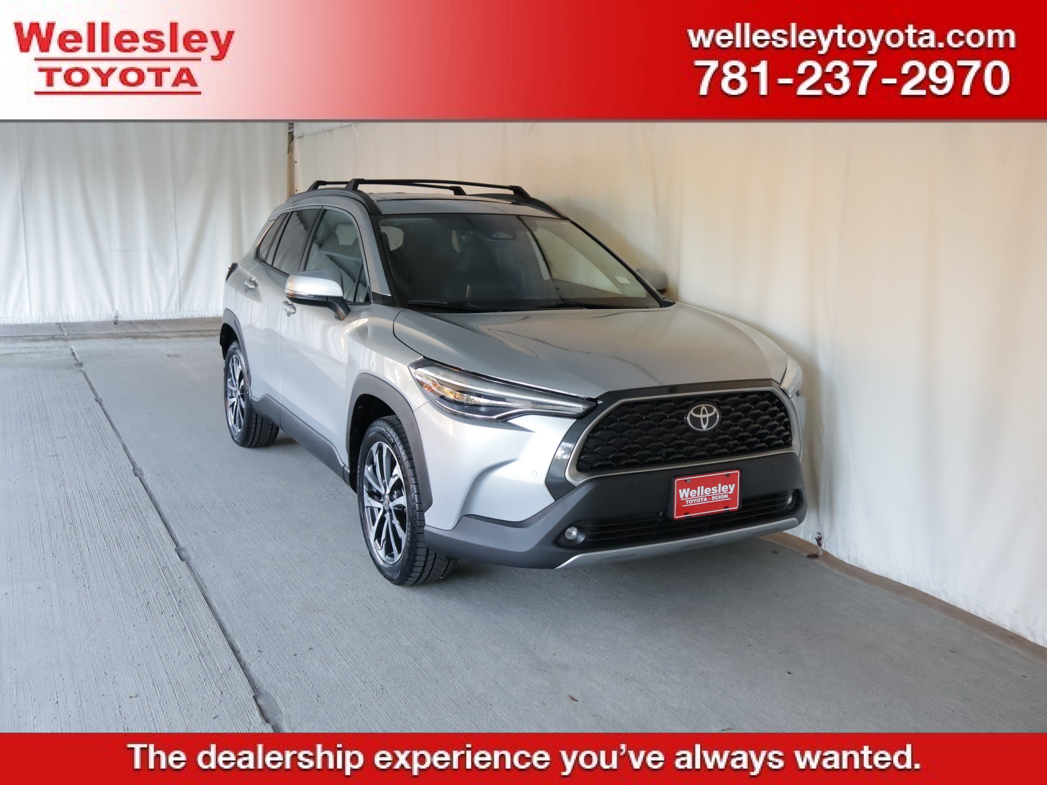 Used 2023 Toyota Corolla Cross XLE w/ Convenience Package