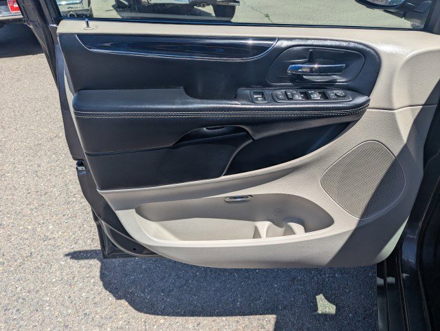 Used 2019 Dodge Grand Caravan SXT FWD image 9
