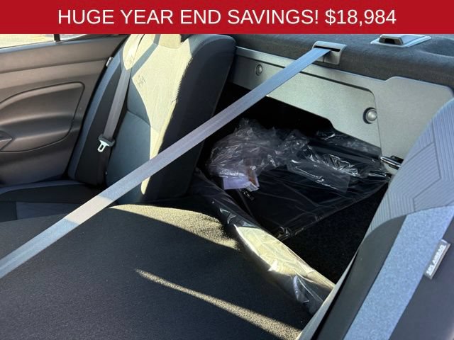New 2025 Nissan Versa SV w/ Trunk Package FWD image 23