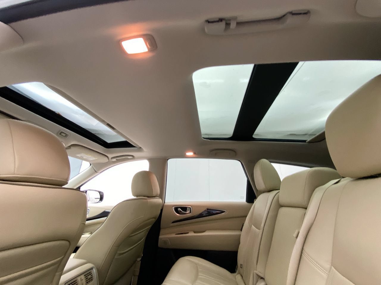 Used 2018 INFINITI QX60 Luxe w/ Deluxe Technology Package AWD/4WD image 23