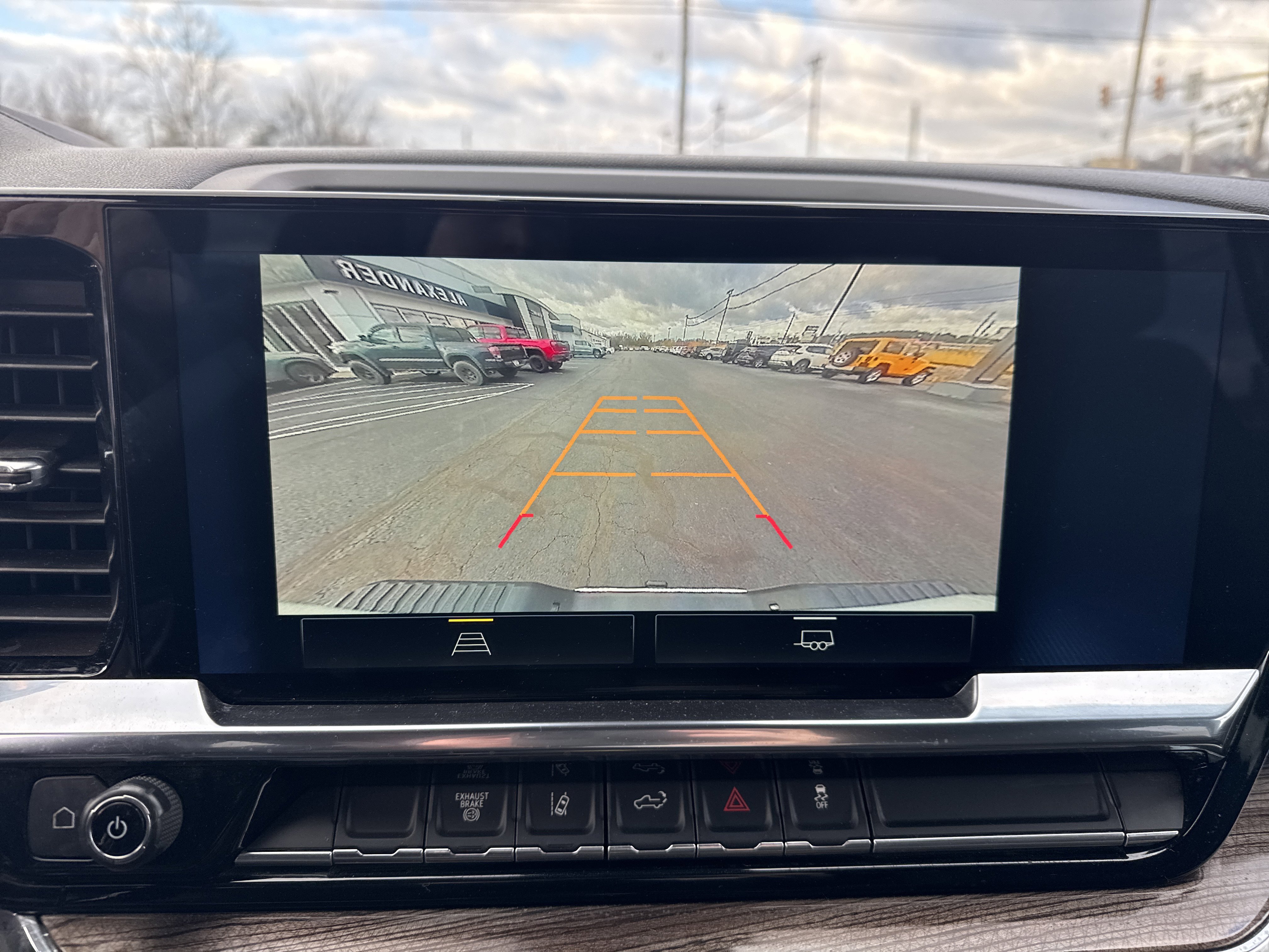 Used 2024 Chevrolet Silverado 2500 LT image 26