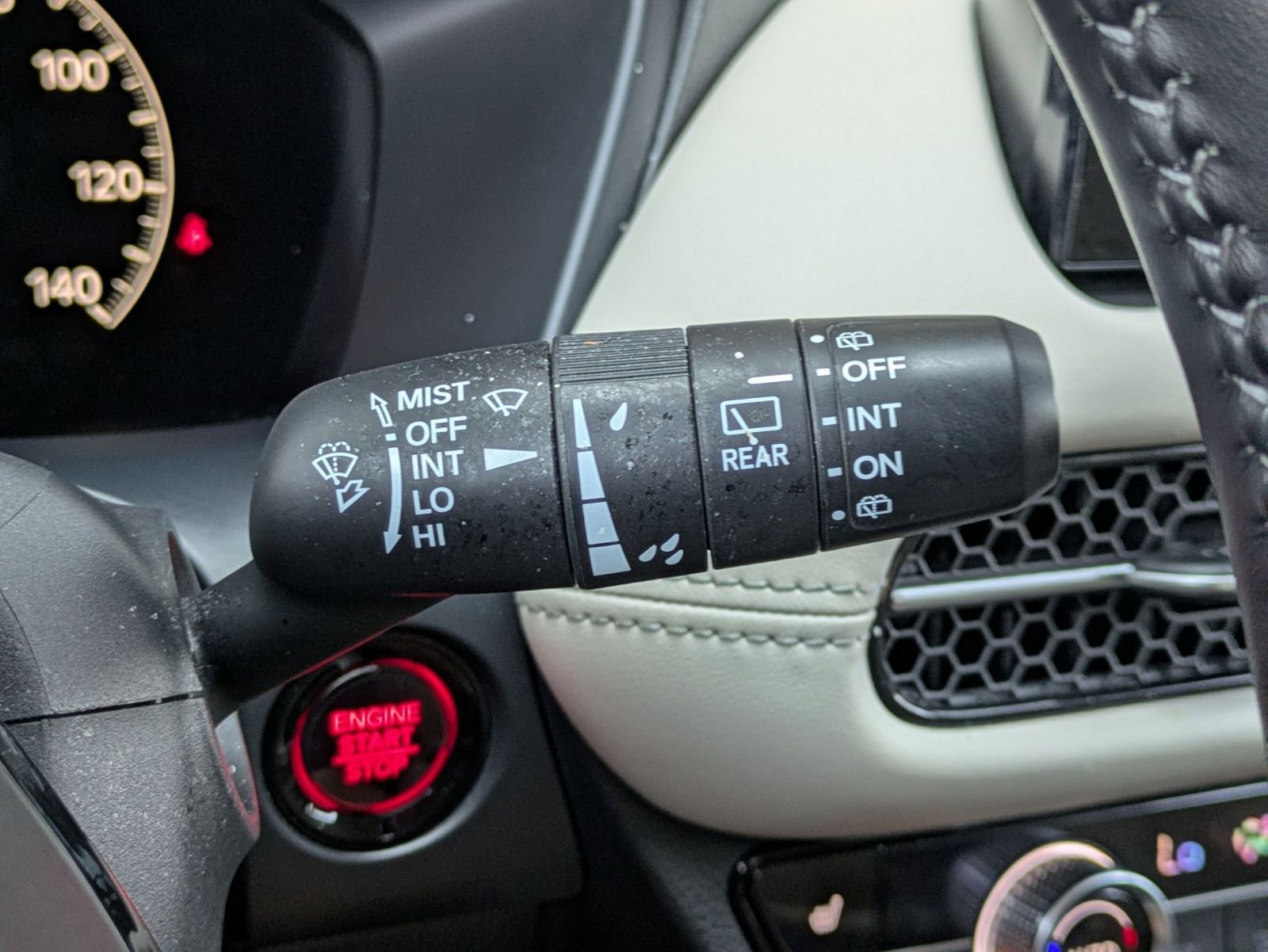 Used 2025 Honda HR-V EX-L image 16