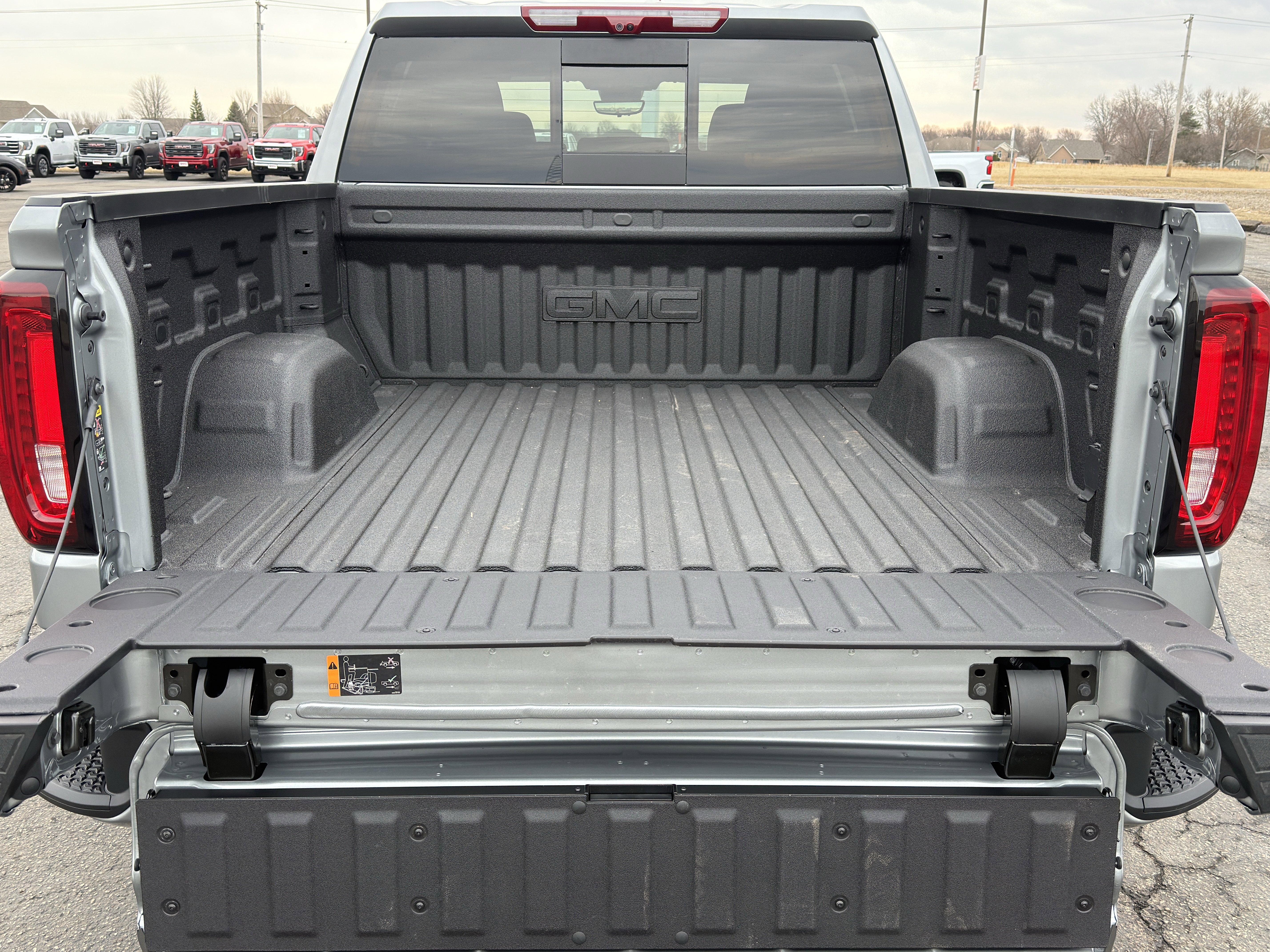 New 2026 GMC Sierra 1500 AT4 w/ AT4 Premium Package AWD/4WD image 7