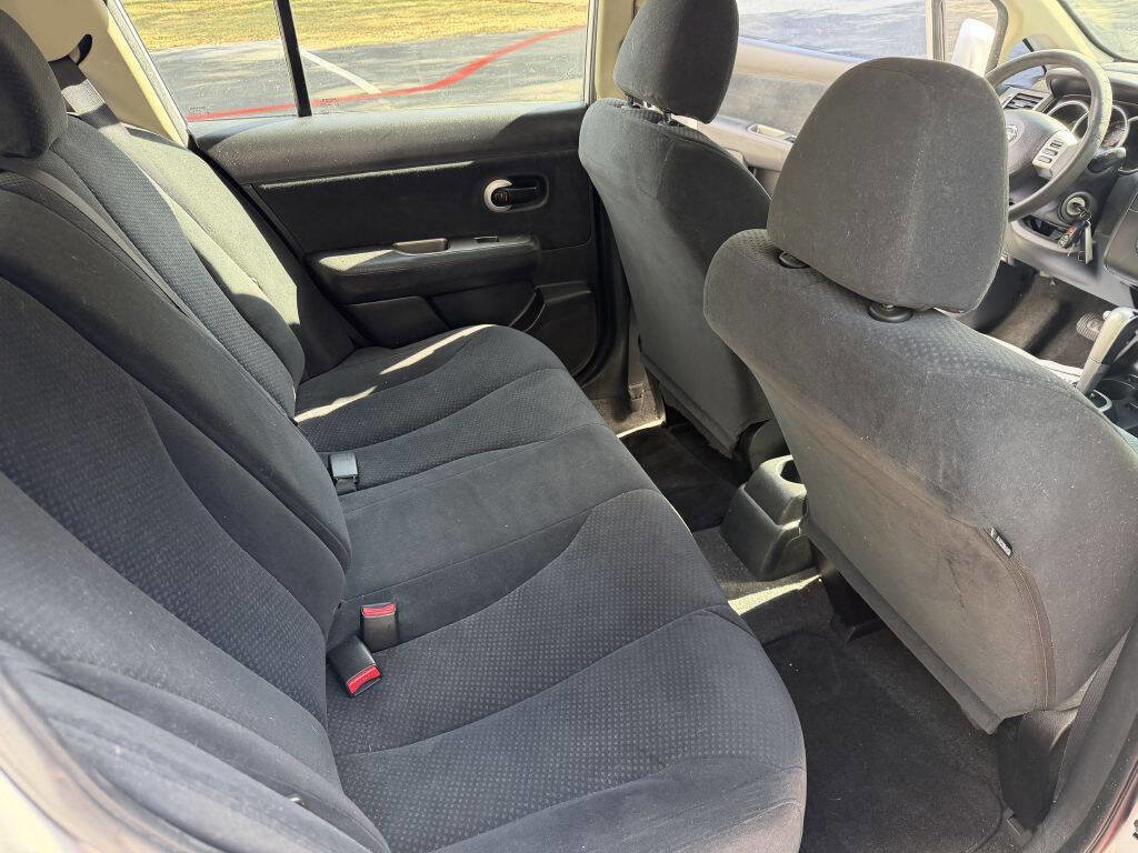 Used 2011 Nissan Versa 1.8 S w/ PWR Plus Pkg image 17