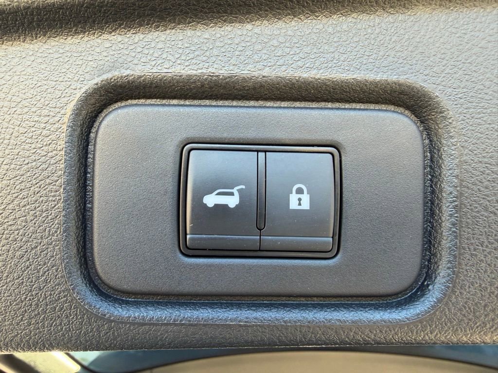 Used 2024 Nissan Pathfinder SL w/ SL Premium Package image 10