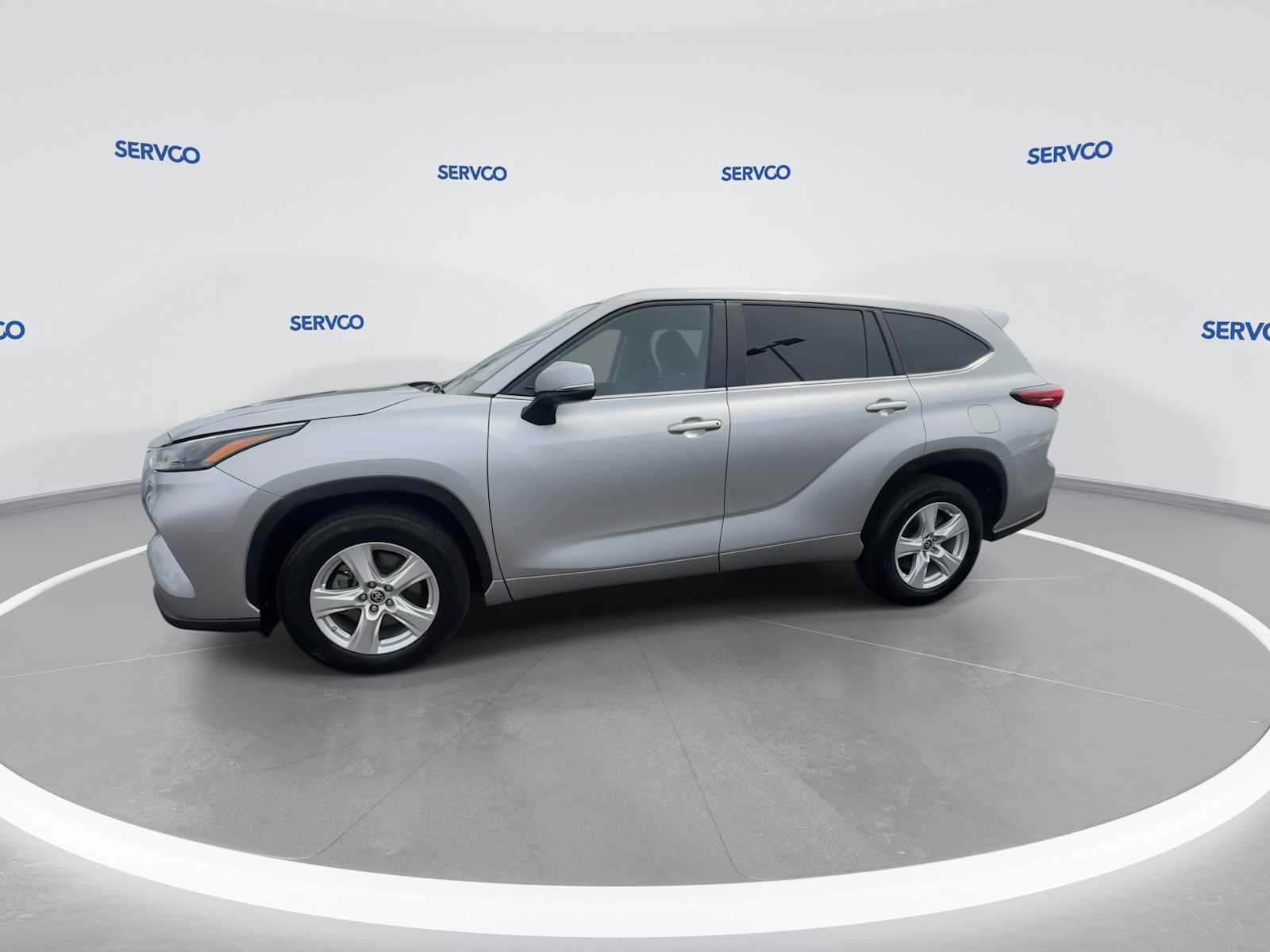 Used 2023 Toyota Highlander L image 5