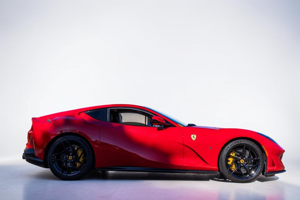 Certified 2018 Ferrari 812 Superfast RWD image 3
