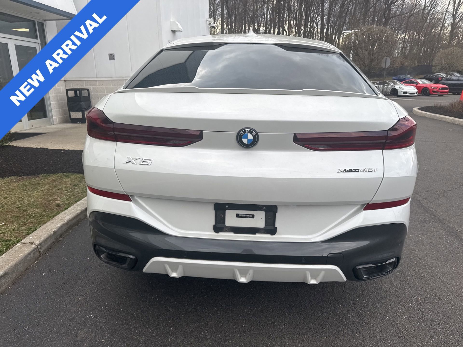 Used 2020 BMW X6 xDrive40i w/ M Sport Package image 3