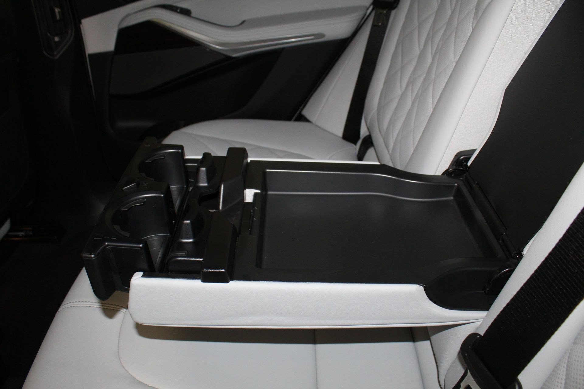 Used 2026 BMW X5 xDrive40i w/ M Sport Package AWD/4WD image 23