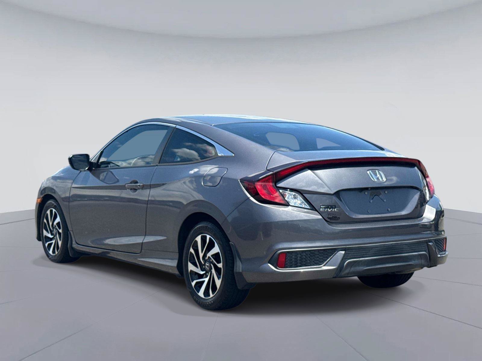 Used 2016 Honda Civic LX-P image 5