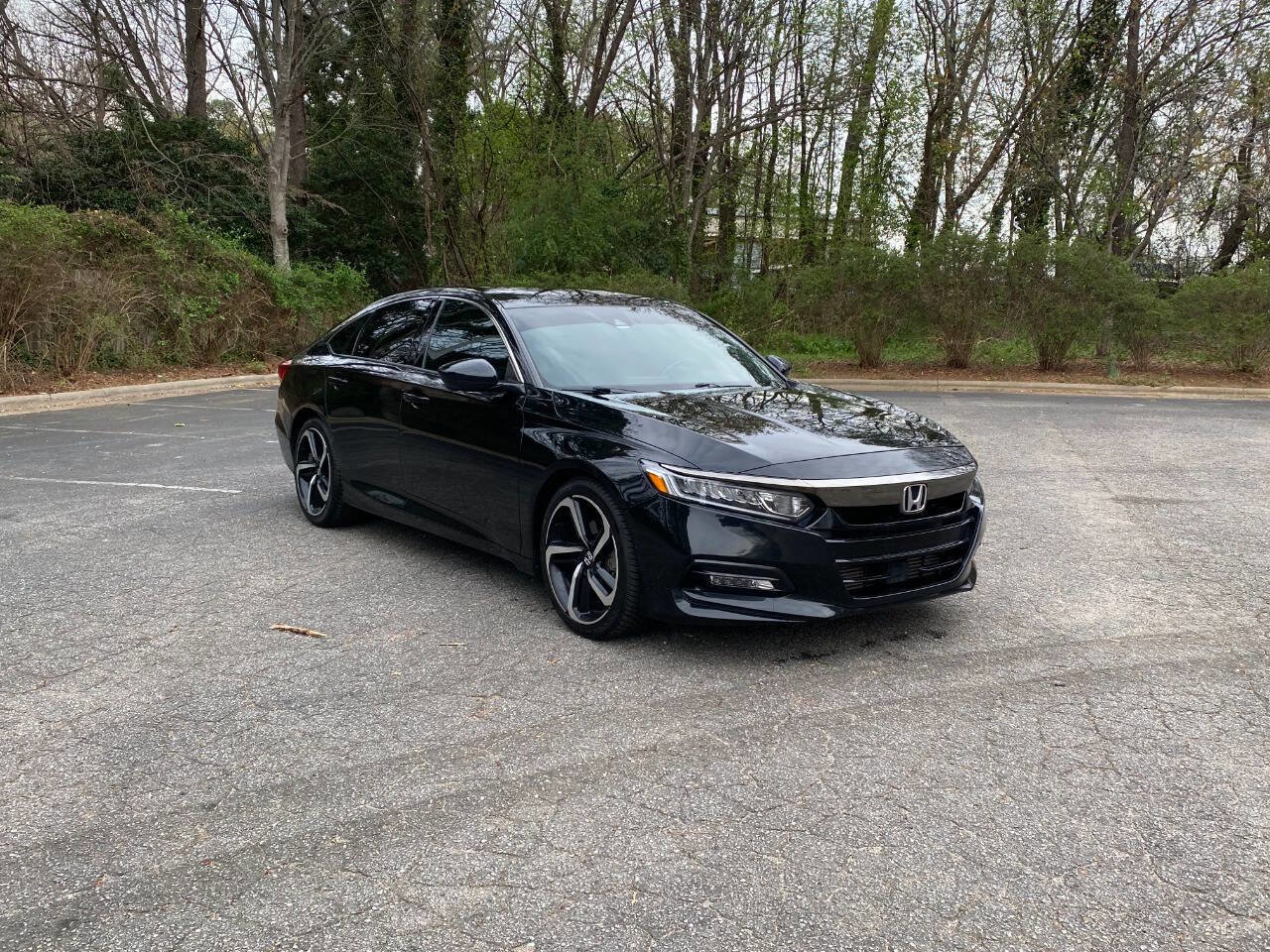Used 2019 Honda Accord Sport image 3