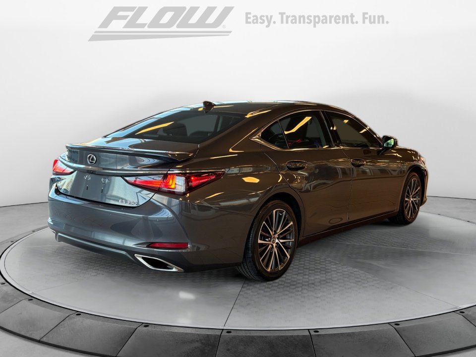 Used 2023 Lexus ES 350 w/ Premium Package image 9