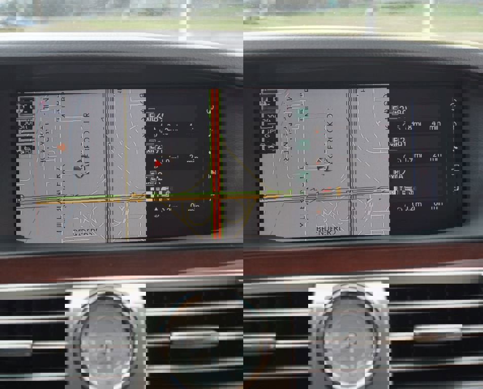 Used 2016 Lexus LS 460 L image 7