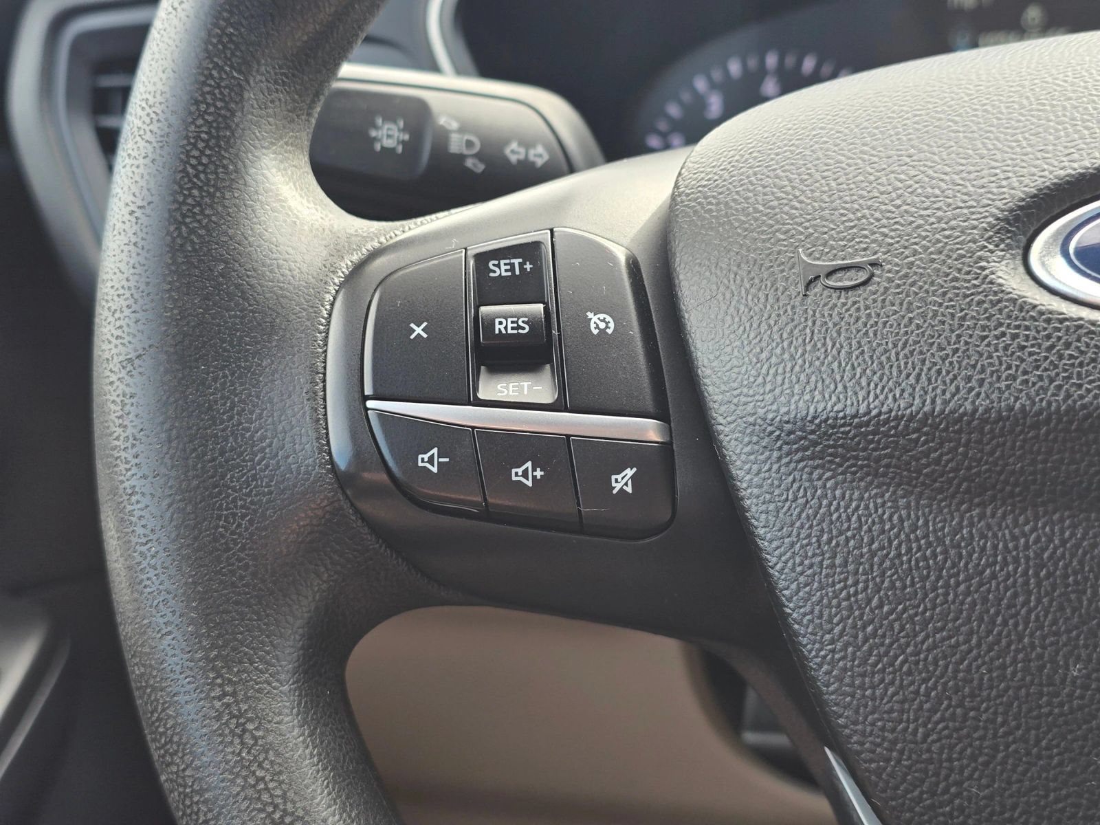 Used 2020 Ford Escape SE AWD/4WD image 29