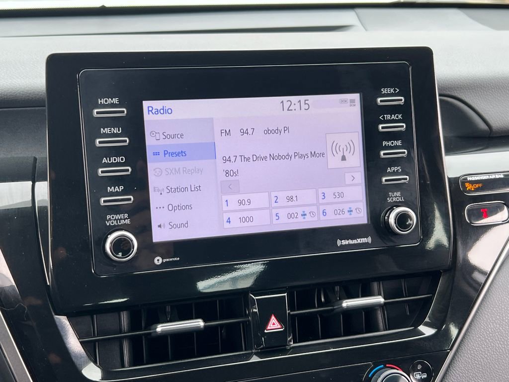 Used 2024 Toyota Camry SE image 20