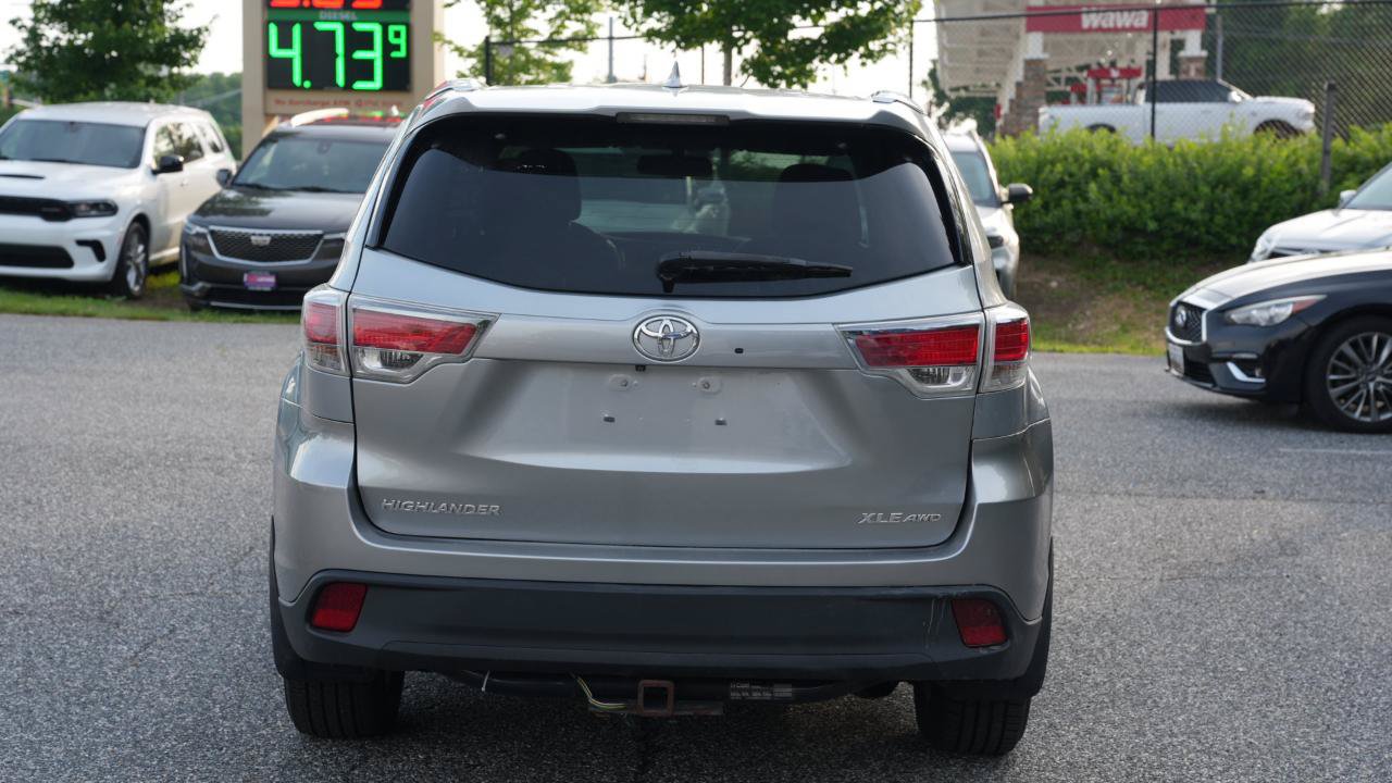 Used 2015 Toyota Highlander XLE AWD/4WD image 6