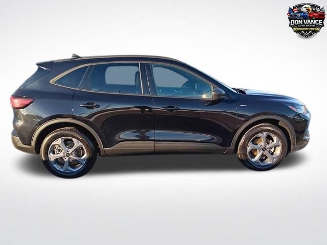 Used 2025 Ford Escape ST-Line AWD/4WD image 7