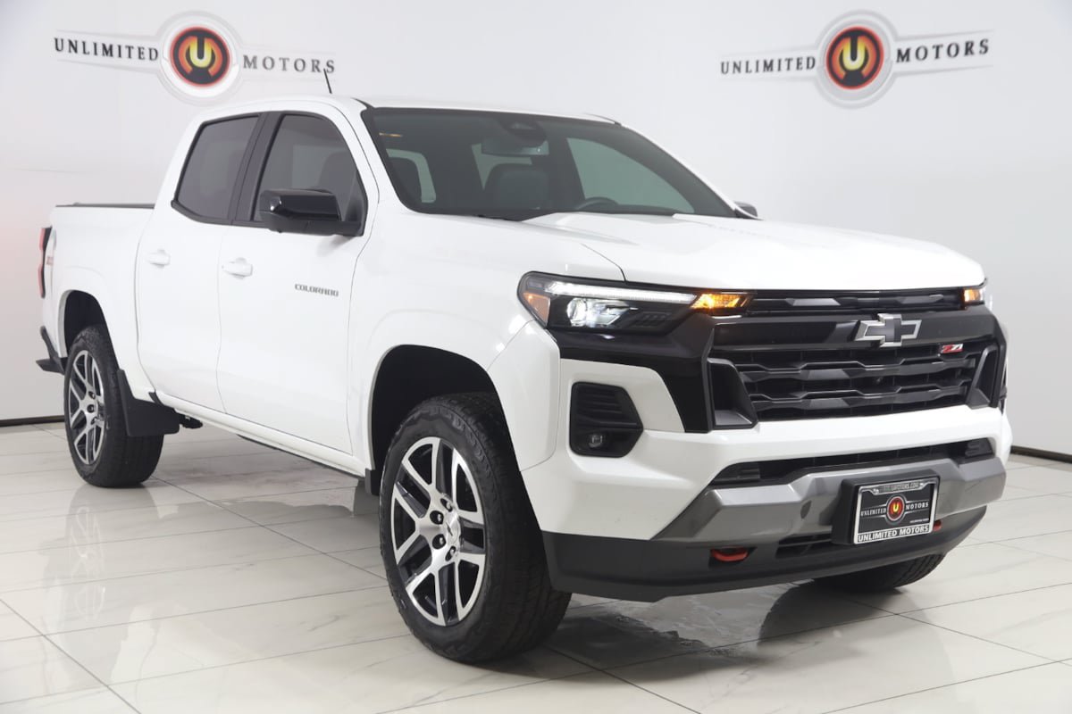Used 2024 Chevrolet Colorado Z71 w/ Z71 Convenience Package 2 AWD/4WD image 20