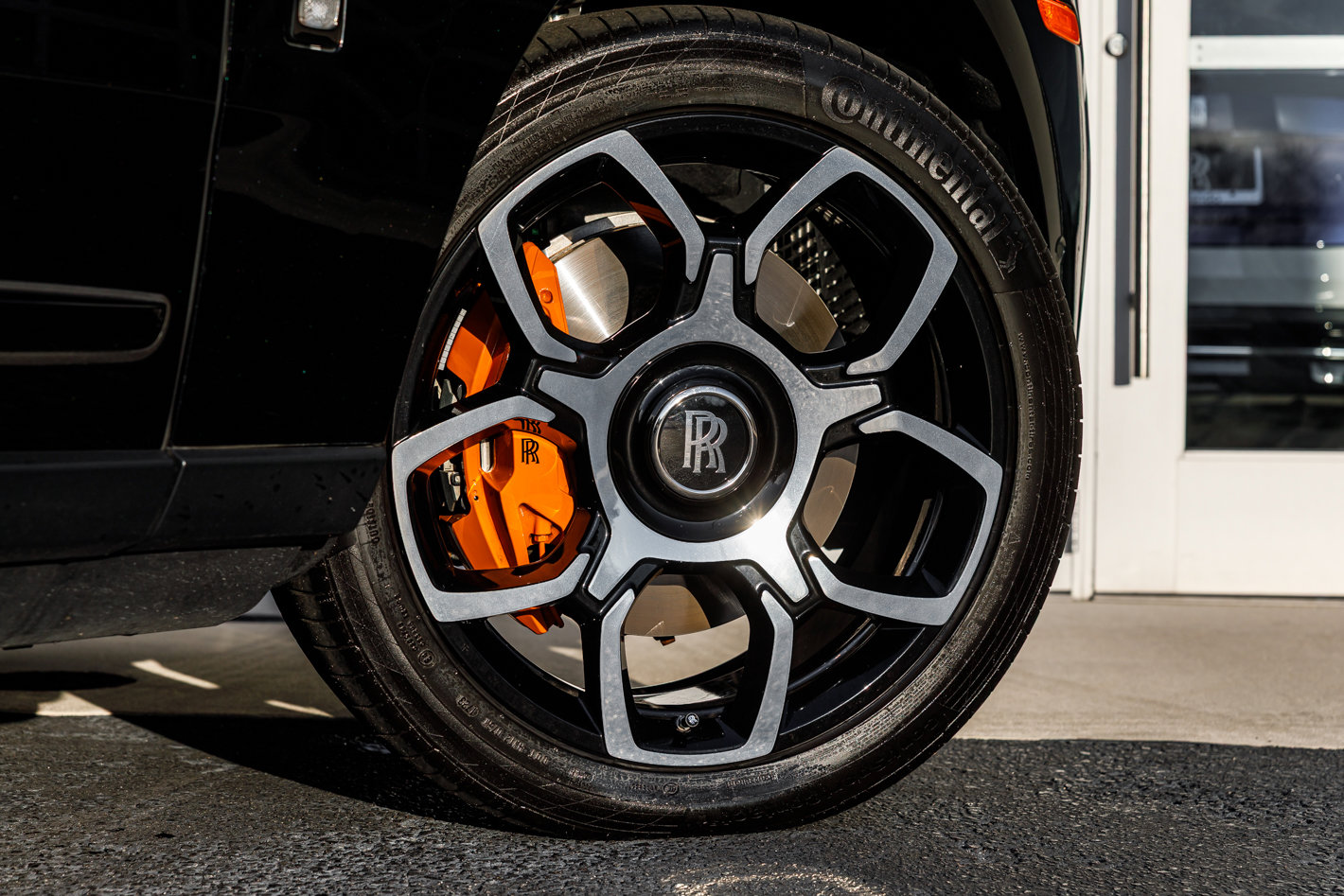 Certified 2024 Rolls-Royce Cullinan Black Badge w/ Driver's Package image 13