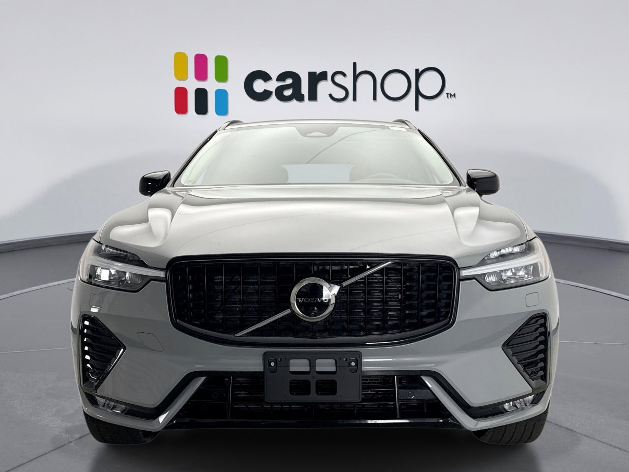 Used 2025 Volvo XC60 B5 Plus image 8