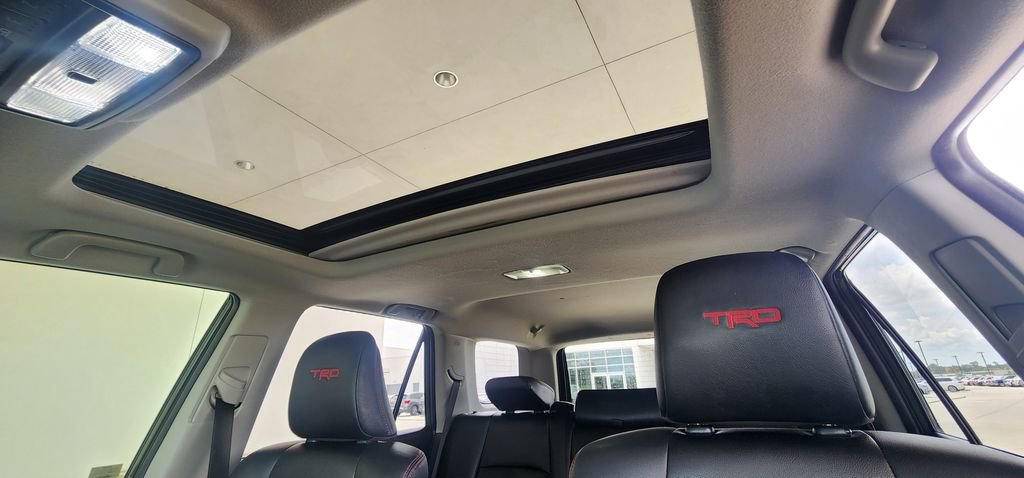 Used 2020 Toyota 4Runner TRD Pro AWD/4WD image 18