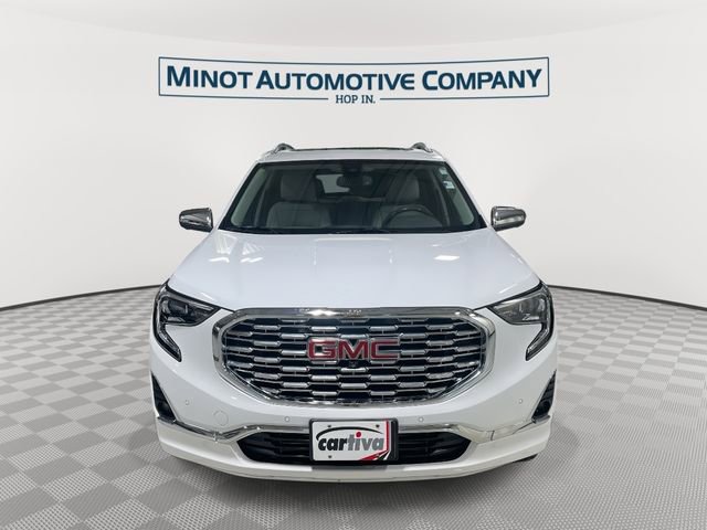Used 2019 GMC Terrain Denali w/ Advanced Safety Package image 3