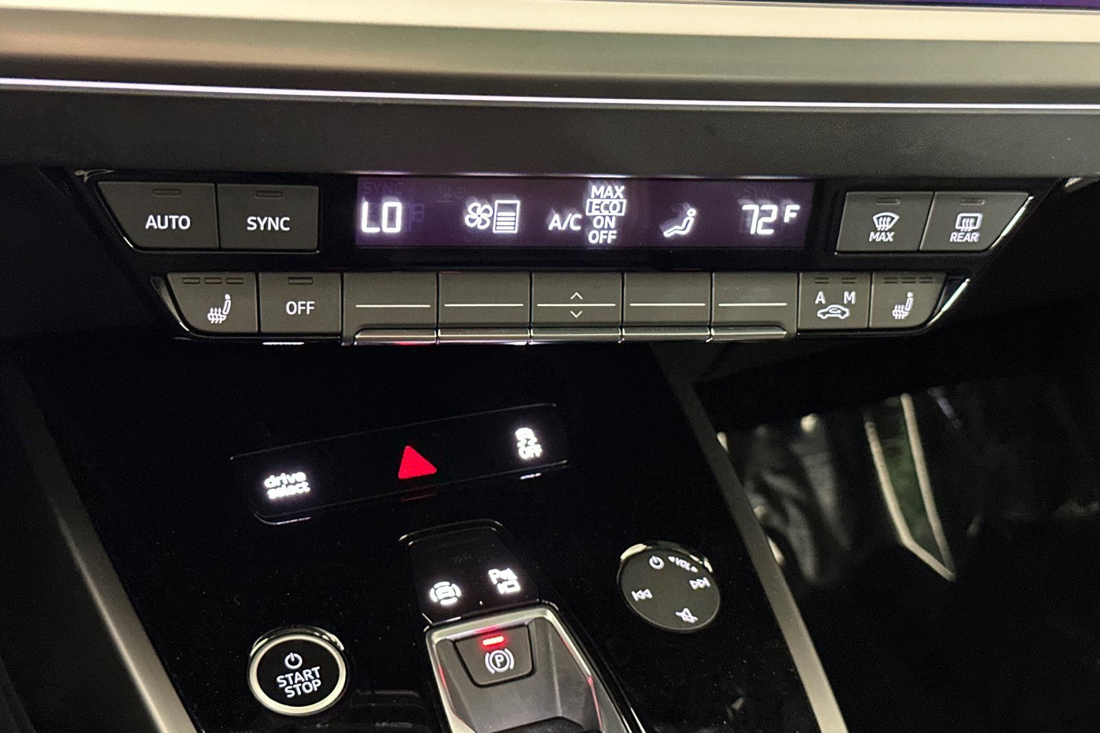Certified 2023 Audi Q4 e-tron Premium w/ Convenience Package AWD/4WD image 19