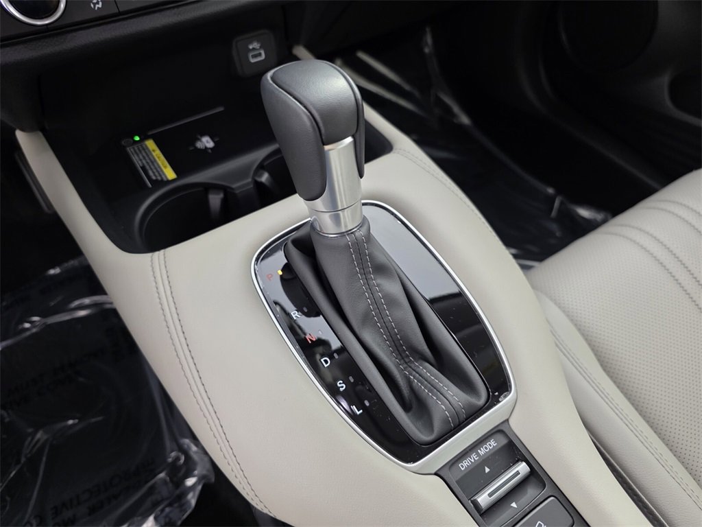 Used 2024 Honda HR-V EX-L image 24