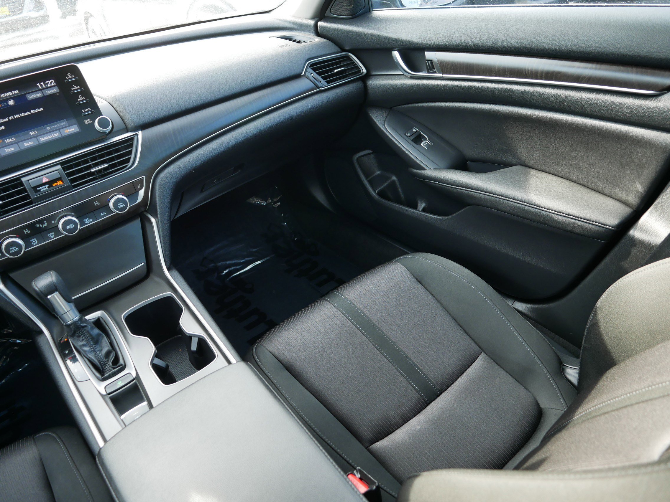 Used 2020 Honda Accord EX image 11