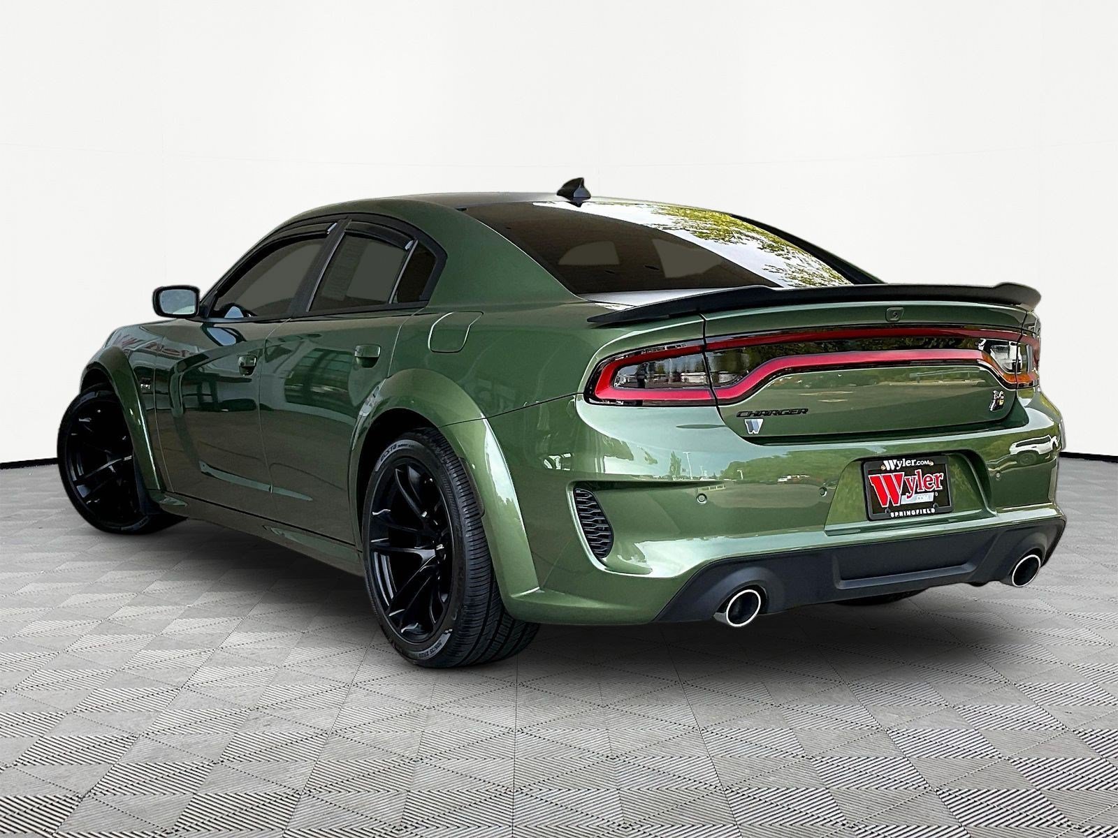 Used 2023 Dodge Charger Scat Pack RWD image 4