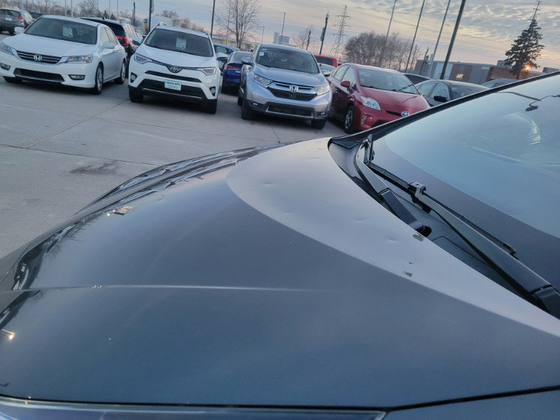 Used 2017 Toyota Prius Three Touring image 12