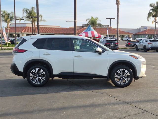 Used 2023 Nissan Rogue SV FWD image 4
