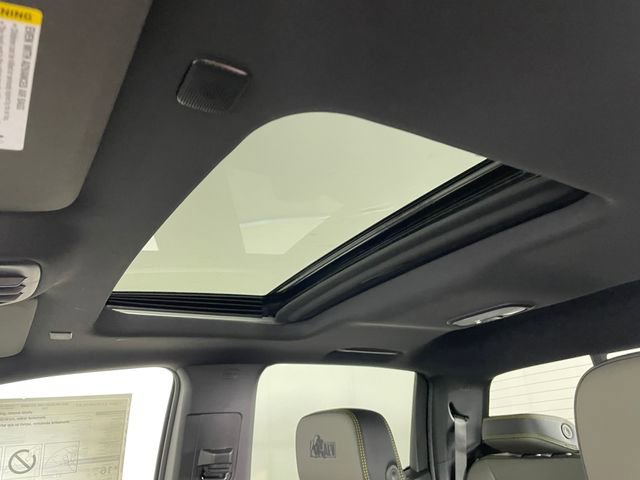 New 2026 Chevrolet Colorado ZR2 w/ ZR2 Bison Edition image 8