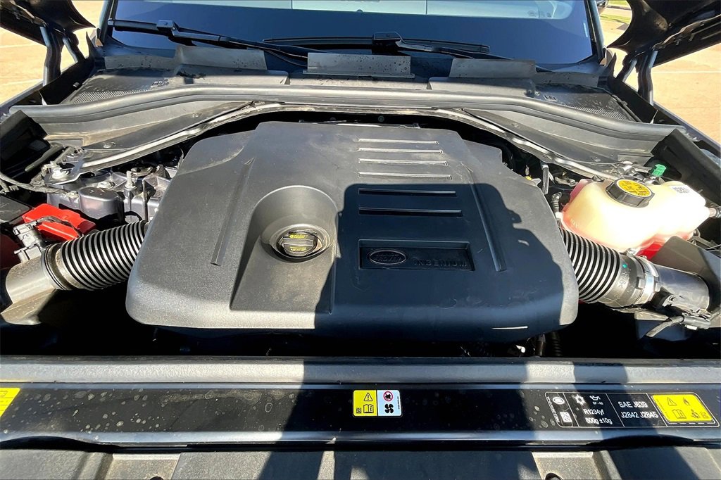 Certified 2025 Land Rover Range Rover Sport SE image 9