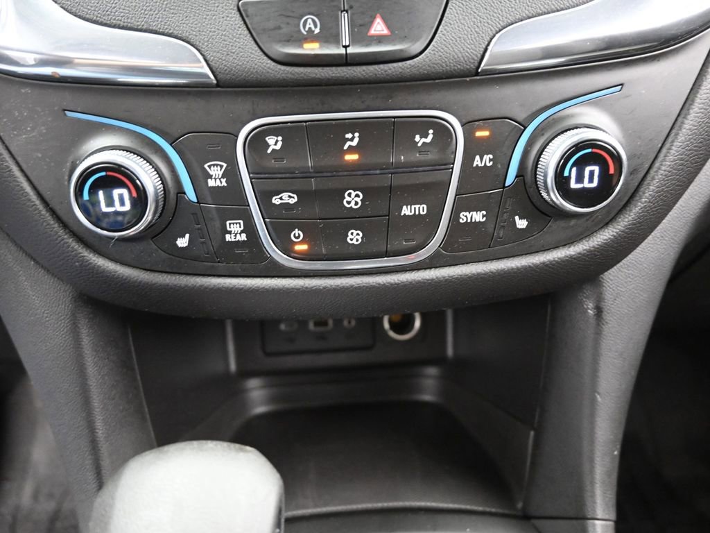 Used 2023 Chevrolet Equinox LT image 17