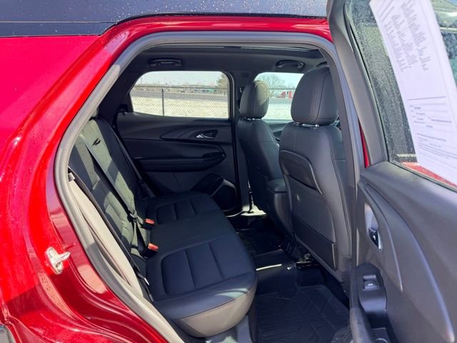 Used 2021 Chevrolet TrailBlazer RS w/ Sun and Liftgate Package image 9